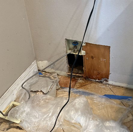 Water damage after a supply line failure in Murrieta